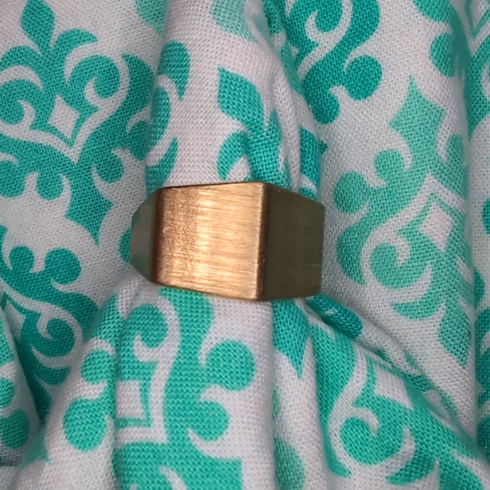 Gold geometric ring